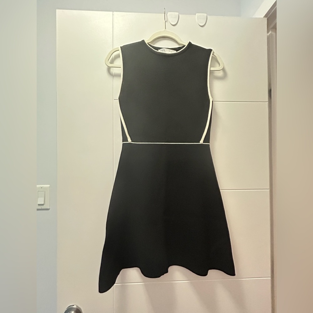 Zara knit dress - size small